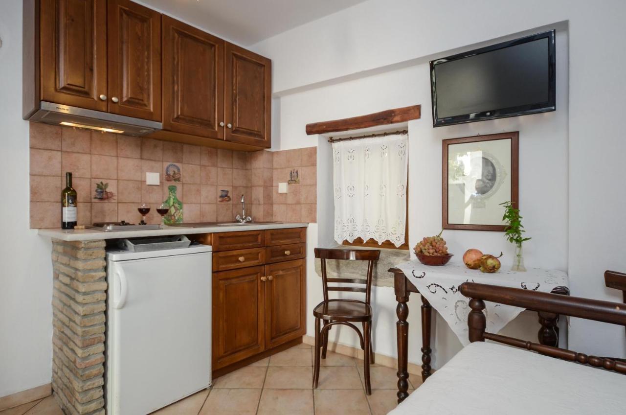 Venetiko Apartments Naxos City Exterior photo